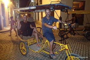 Havana- riksza to najlepszy środek tarnsportu po wąskich uliczkach